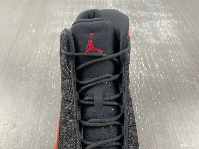 HYPE 414571-004 13 (2017) Retro Jordan Bred 0601